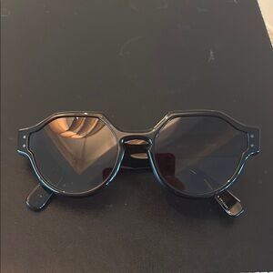 KREWE ASTOR Black Sunglasses